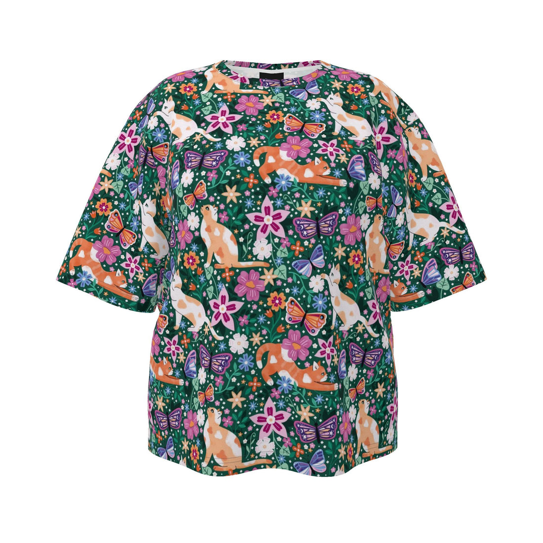 Contrado Garden Familiar oversized women's T-shirt with floral print, casual fit, and soft cotton fabric.