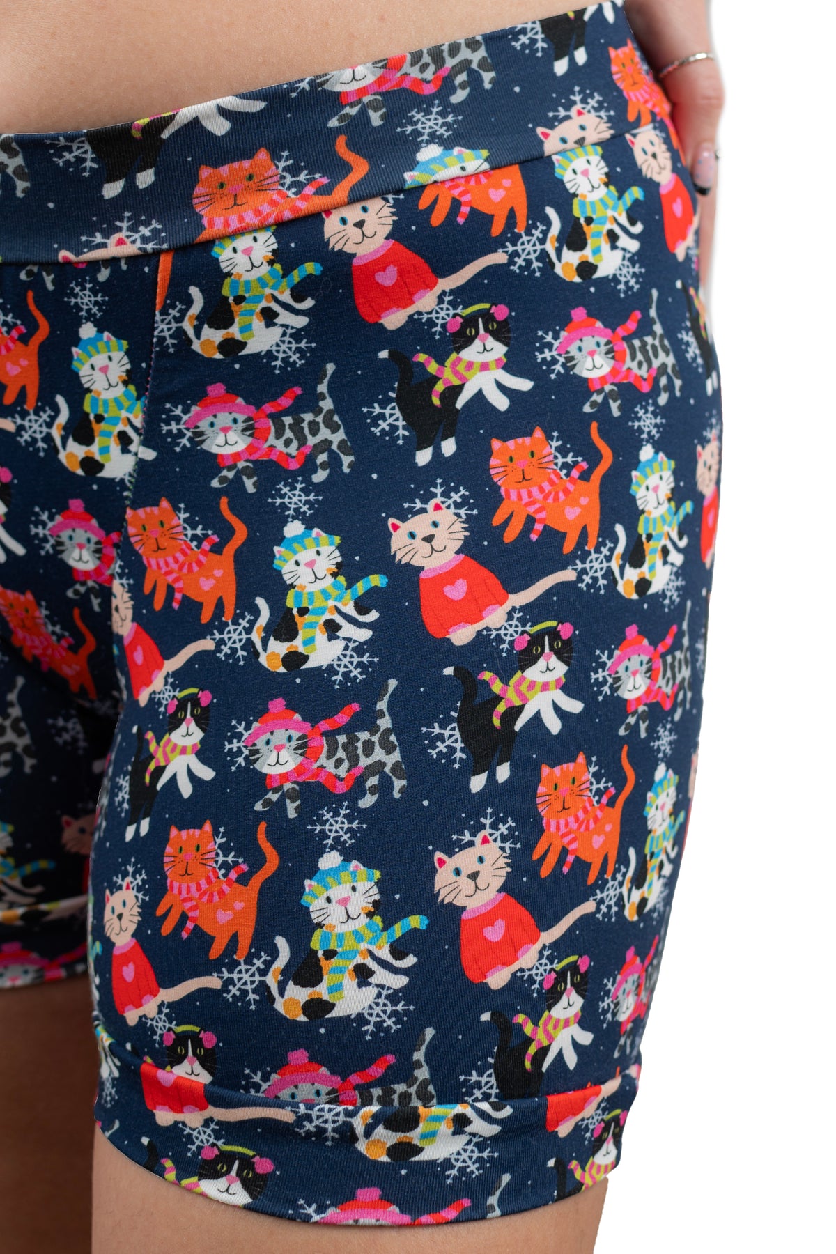 Winter Cats and Snowflakes | Unisex Organic Cotton Comfort Boxers | XS-6XL
